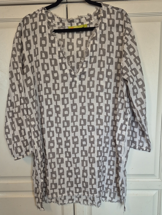 rockpaperfire Tops - Rockflowerpaper Gray & White Geometric Tunic - L